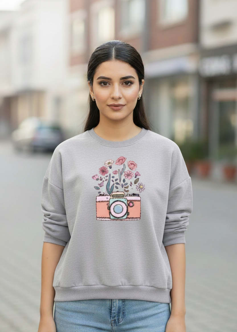 Women's Casual Crew Neck Sweatshirt Soft & Loose Fit Pullover In Gray Color Camera Printed - Mayaar Collections