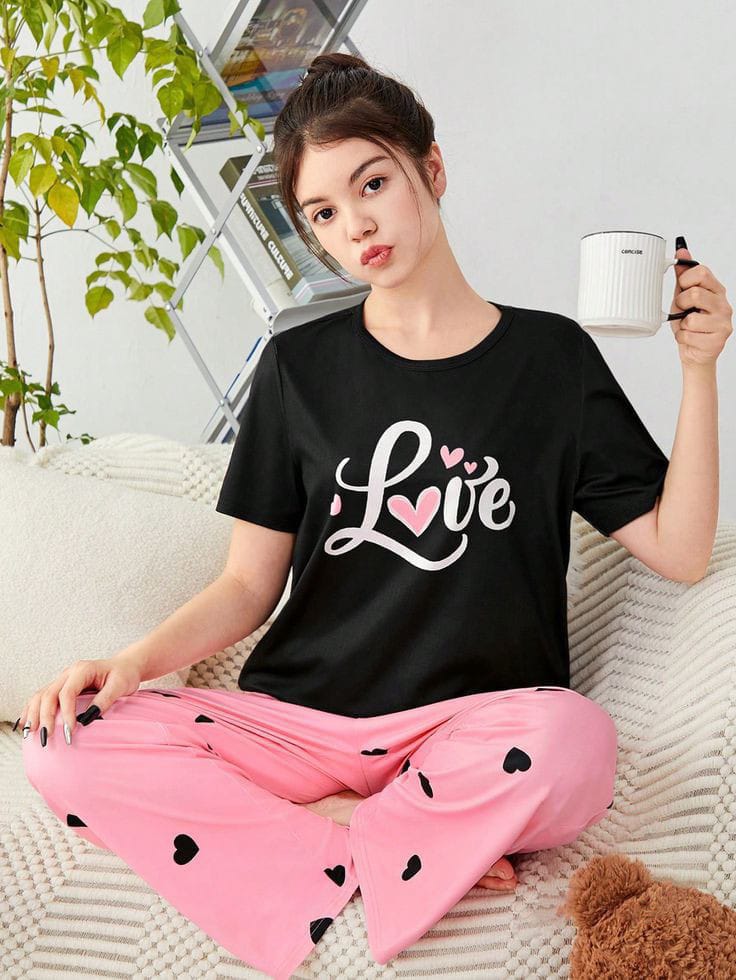 Women Black and Pink Printed Love Graphics Night Suite